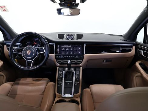 Used 2019 Porsche Macan AWD/4WD image 25