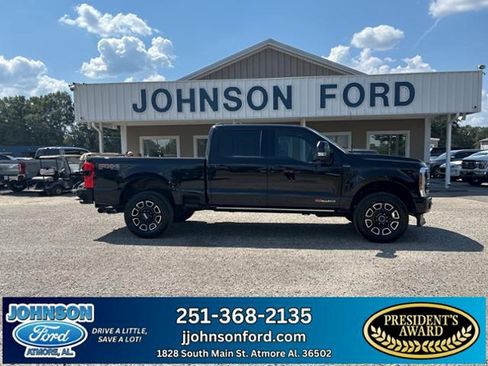 Used 2025 Ford F250 Platinum image 1