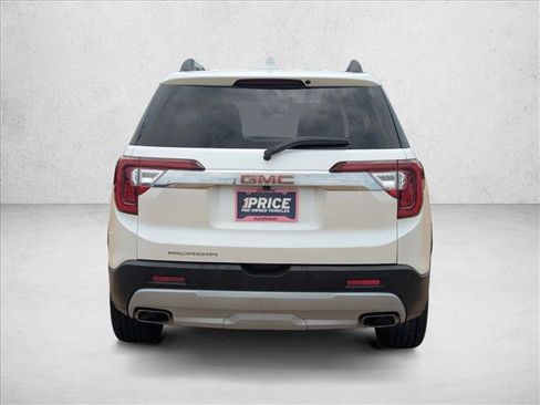 Used 2023 GMC Acadia SLT w/ Technology Package FWD image 7
