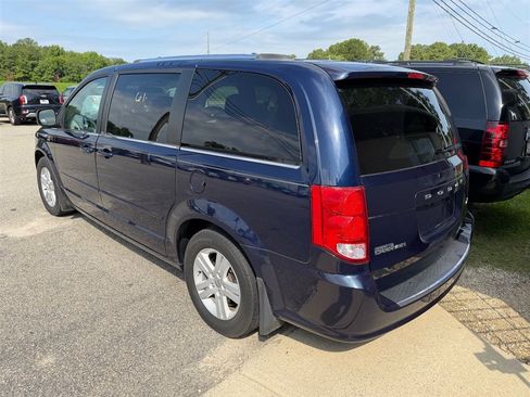 Used 2012 Dodge Grand Caravan Crew w/ Crew Value Pkg FWD image 2