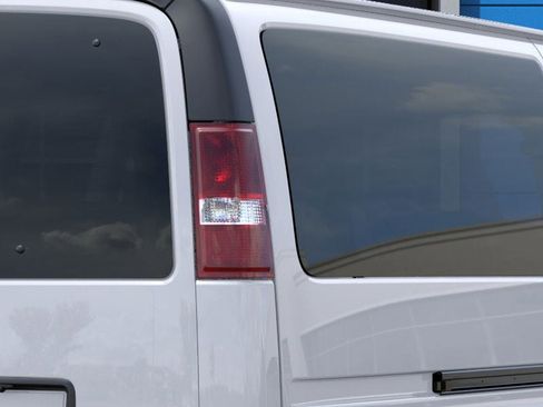 New 2025 Chevrolet Express 3500 LS w/ Chrome Appearance Package RWD image 11