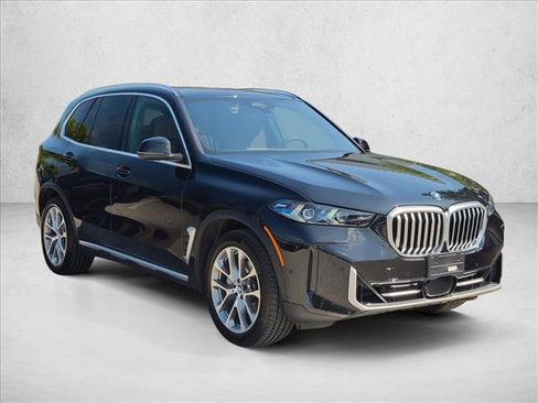Used 2025 BMW X5 xDrive40i w/ Climate Comfort Package AWD/4WD image 3