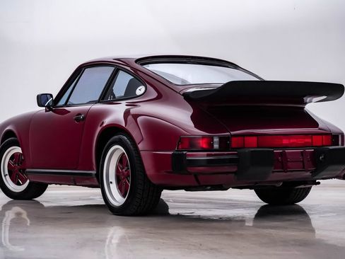 Used 1989 Porsche 911 Carrera RWD image 3