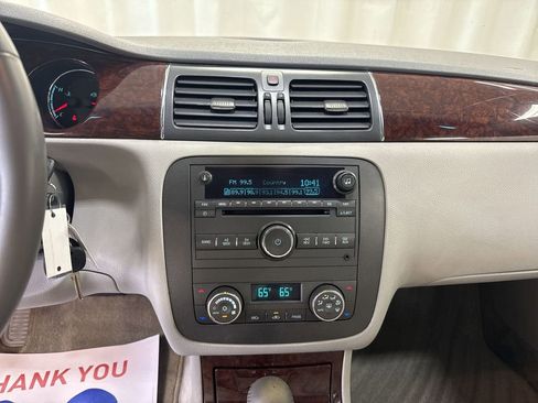 Used 2011 Buick Lucerne CXL FWD image 18