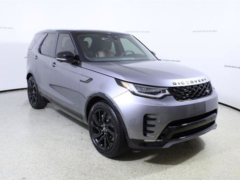 Used 2025 Land Rover Discovery Dynamic SE AWD/4WD image 3