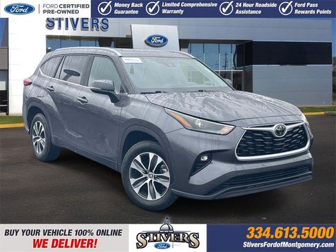 Used 2024 Toyota Highlander XLE image 1