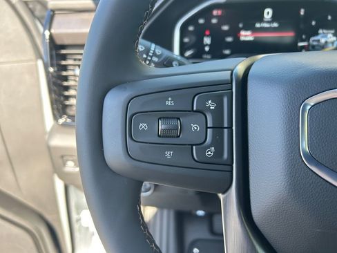 New 2025 GMC Sierra 2500 AT4 w/ AT4 Premium Plus Package image 17