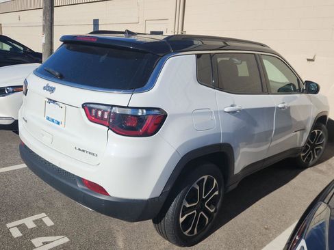 Used 2023 Jeep Compass Limited AWD/4WD image 4