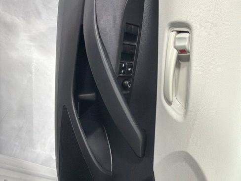 Used 2022 Toyota Corolla LE FWD image 11