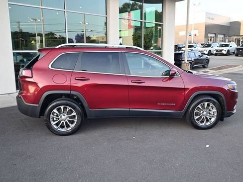 Used 2021 Jeep Cherokee Latitude Lux w/ Sun & Sound Group FWD image 9