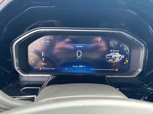 Used 2026 Chevrolet Silverado 1500 LT Trail Boss w/ Convenience Package II image 14