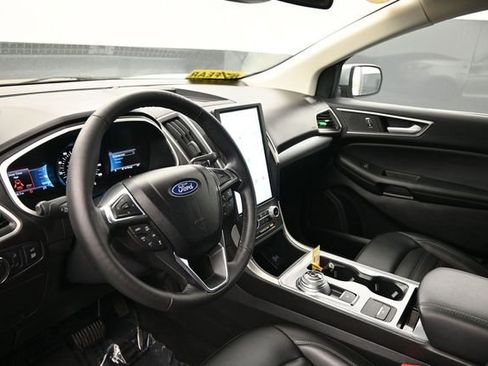 Used 2021 Ford Edge SEL w/ Convenience Package FWD image 22