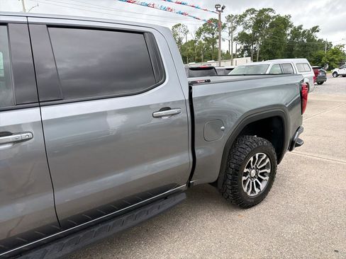 Used 2022 GMC Sierra 1500 AT4 w/ AT4 Premium Package AWD/4WD image 5