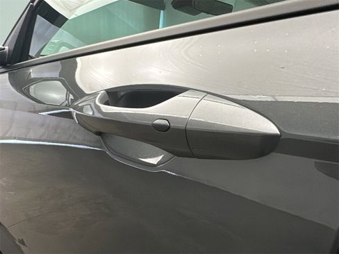 New 2026 Hyundai Kona SE image 8