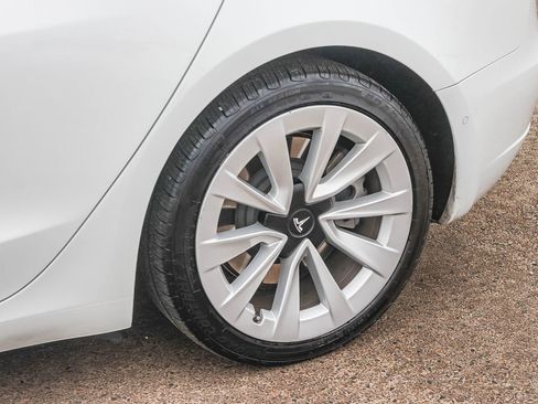 Used 2021 Tesla Model 3 Long Range image 10