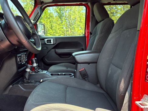 Used 2023 Jeep Wrangler Unlimited Sport AWD/4WD image 8