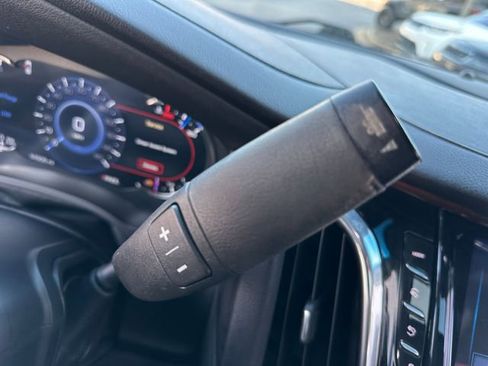 Used 2017 Cadillac Escalade ESV Premium Luxury image 24