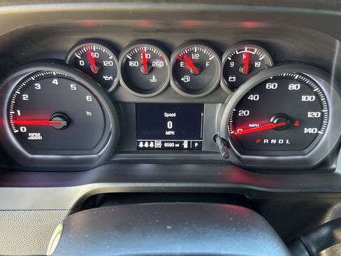 Used 2026 Chevrolet Silverado 2500 Custom w/ Custom Value Package image 21