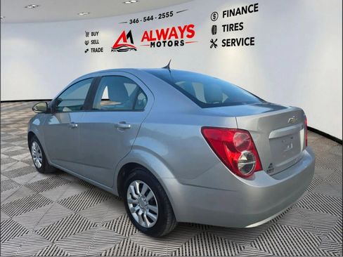 Used 2013 Chevrolet Sonic LS FWD image 4
