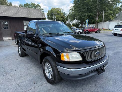Used 2001 Ford F150 XLT image 1