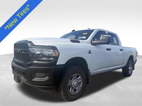 Used 2024 RAM 3500 Tradesman AWD/4WD image 2