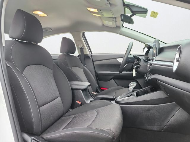 Certified 2023 Kia Forte LXS w/ LXS Technology Package FWD image 22
