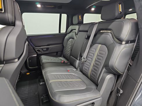 Used 2024 Rivian R1S Adventure AWD/4WD image 21
