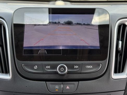 Used 2024 Chevrolet Malibu LT FWD image 17