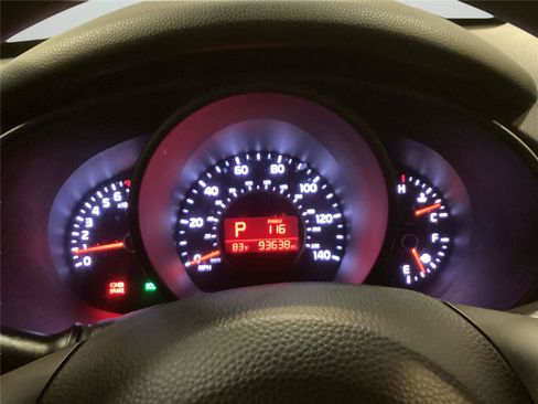Used 2015 Kia Soul FWD image 15