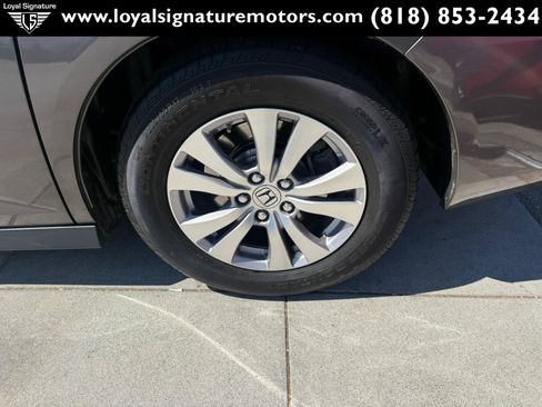 Used 2017 Honda Odyssey EX-L image 13