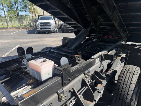 Used 2024 RAM 5500 4x4 Regular Cab image 32