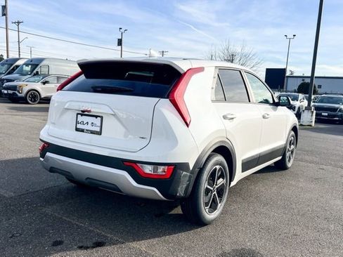 New 2026 Kia Niro LX image 8