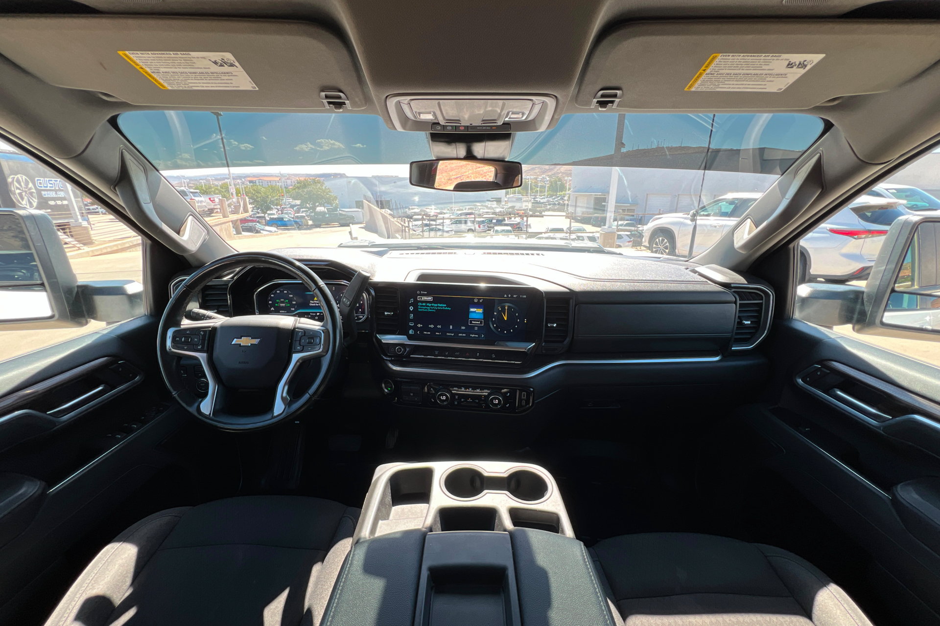Used 2025 Chevrolet Silverado 2500 LT AWD/4WD image 9