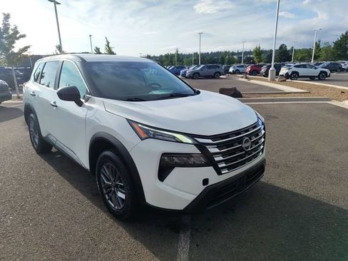 Used 2024 Nissan Rogue S AWD/4WD image 1