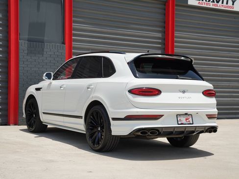 Used 2022 Bentley Bentayga Speed AWD/4WD image 14