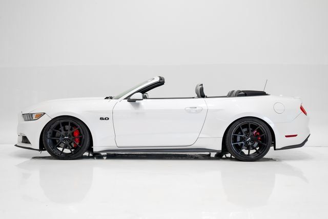 Used 2017 Ford Mustang GT Premium RWD image 28