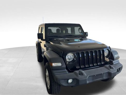Used 2018 Jeep Wrangler Sport AWD/4WD image 22