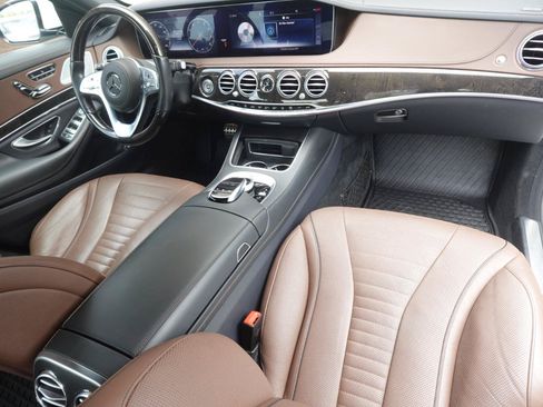 Used 2019 Mercedes-Benz S 560 4MATIC Sedan image 18