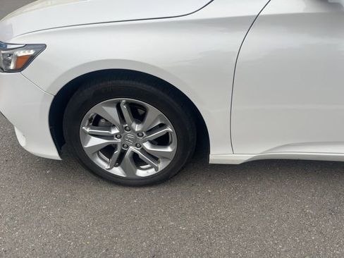 Used 2019 Honda Accord LX image 13