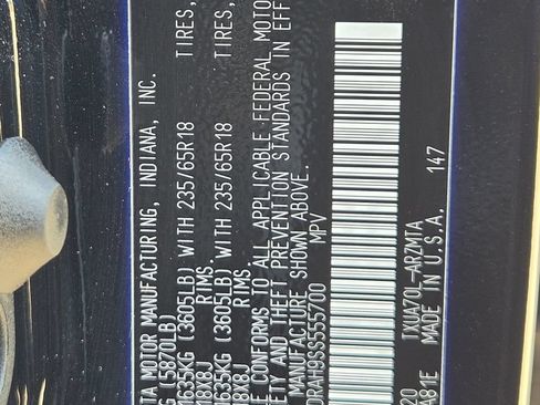 Used 2025 Toyota Highlander XLE FWD image 33
