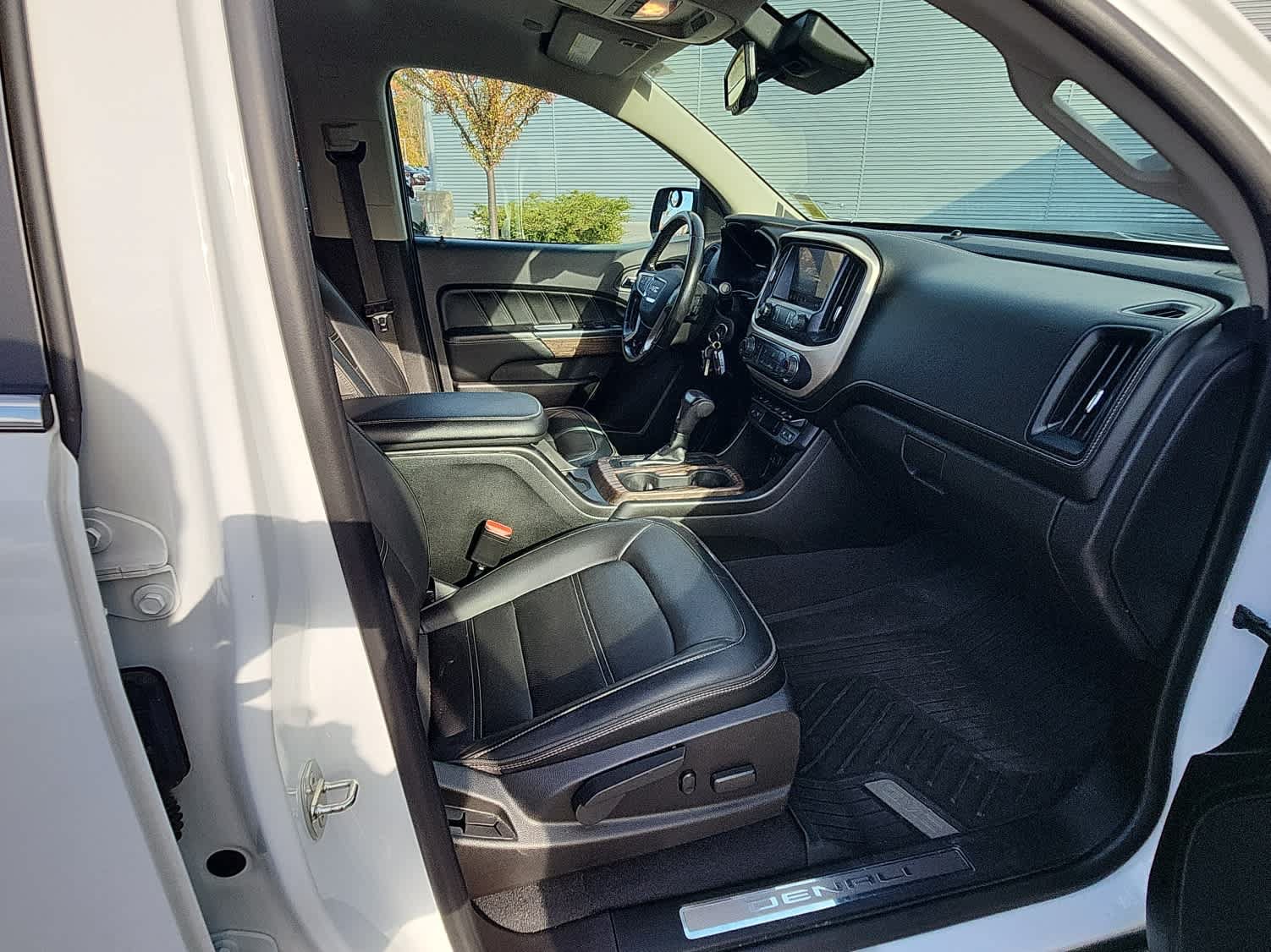 Used 2021 GMC Canyon Denali AWD/4WD image 24