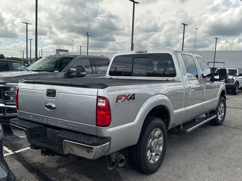 Used 2016 Ford F250 Lariat w/ Chrome Package AWD/4WD image 3
