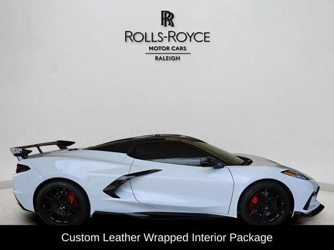 Used 2023 Chevrolet Corvette Stingray Premium Conv w/ Z51 Performance Package RWD image 5
