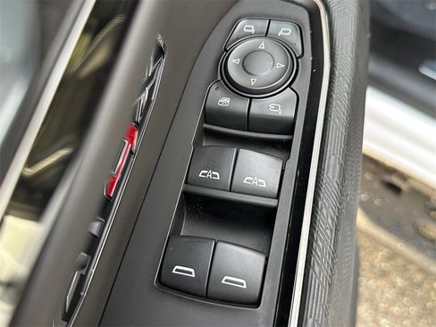 Used 2022 GMC Sierra 1500 AT4X image 55