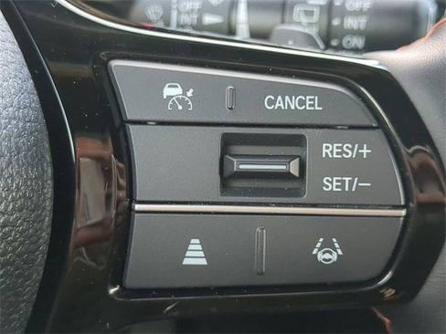 Used 2025 Honda Pilot TrailSport image 25