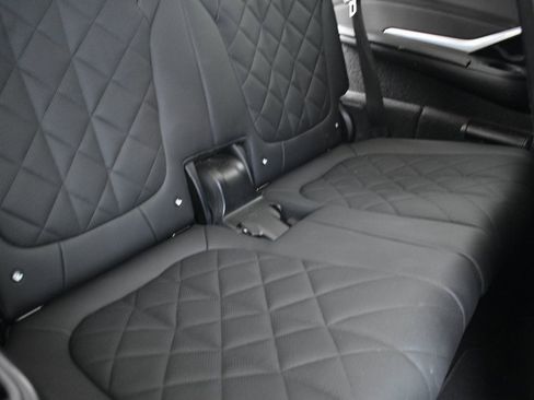Used 2025 BMW X7 xDrive40i image 36