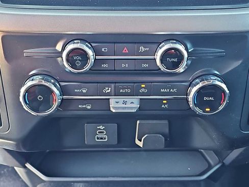 New 2025 Ford F150 XLT w/ Equipment Group 301A Standard image 19