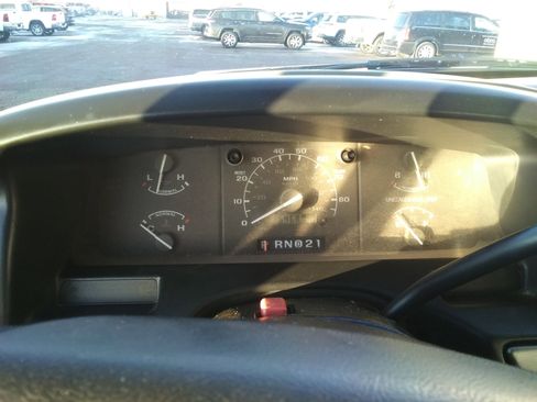 Used 1994 Ford F150 XL image 11