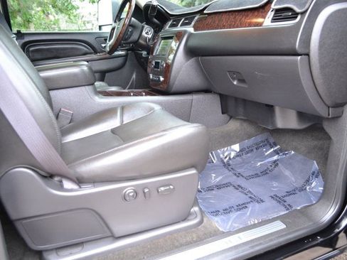 Used 2013 GMC Sierra 3500 Denali image 34