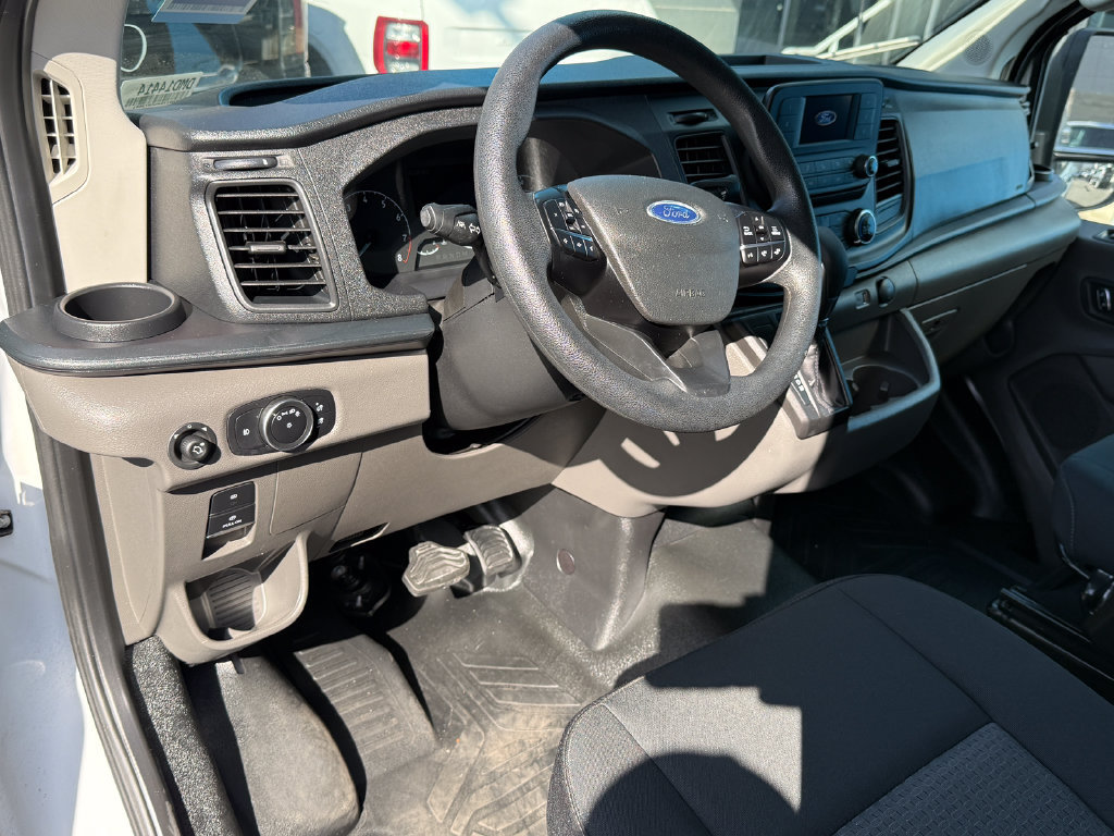 Used 2025 Ford Transit 250 Low Roof w/ Exterior Upgrade Package RWD image 28